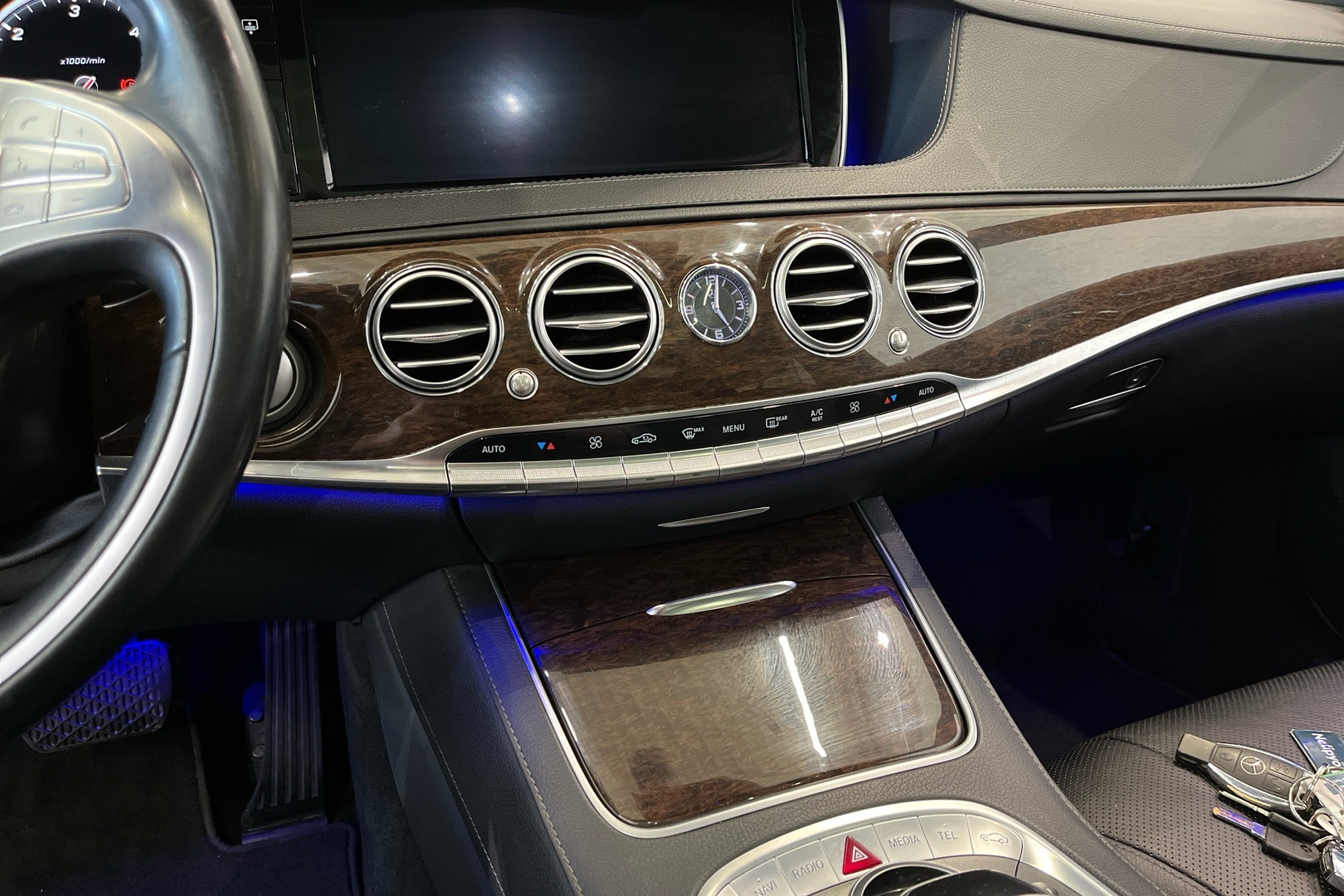 MERCEDES-BENZ S 2015