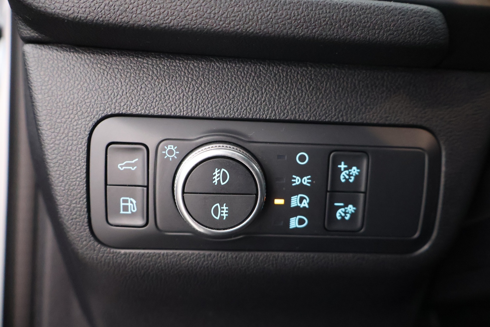 FORD Kuga 2023