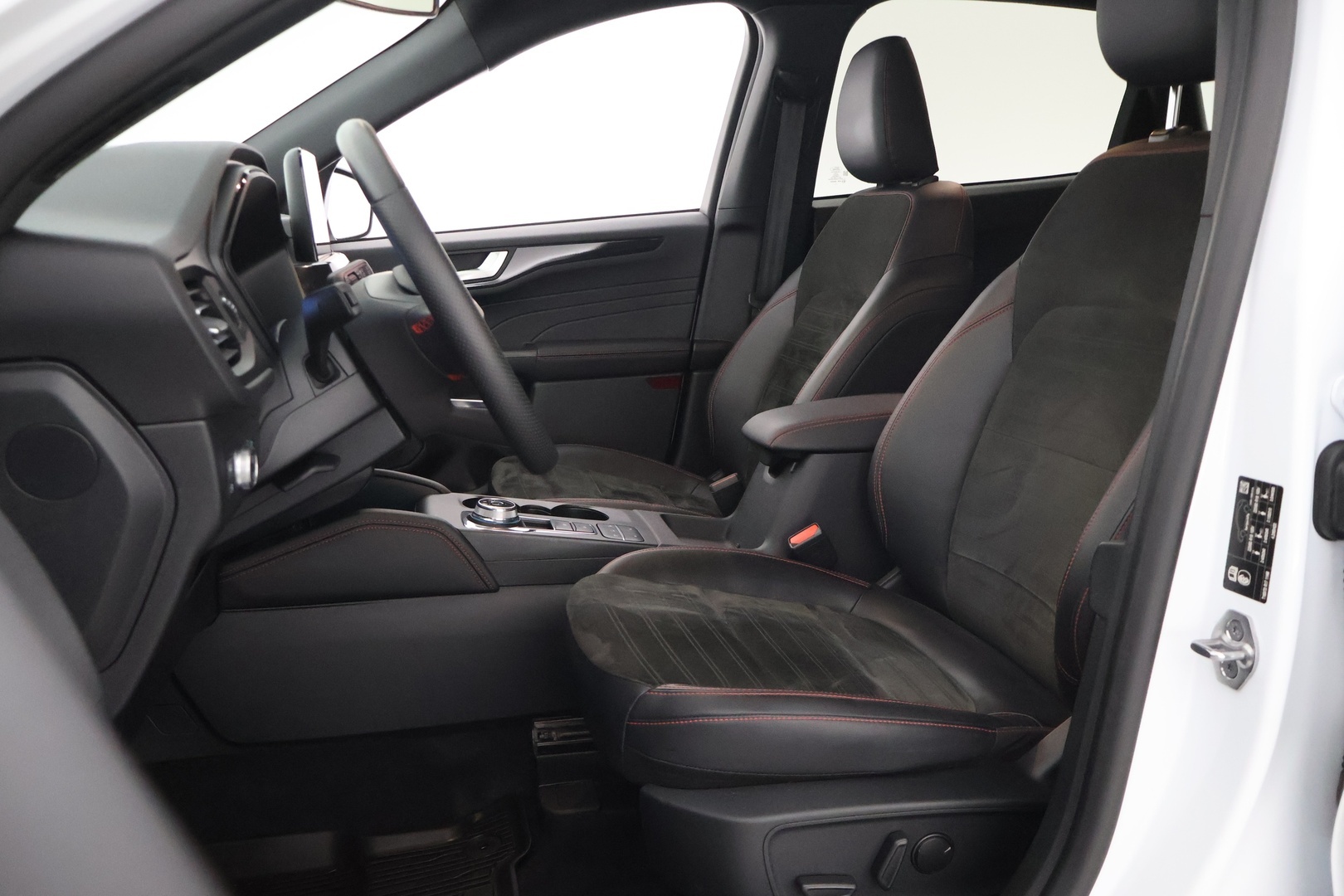 FORD Kuga 2023