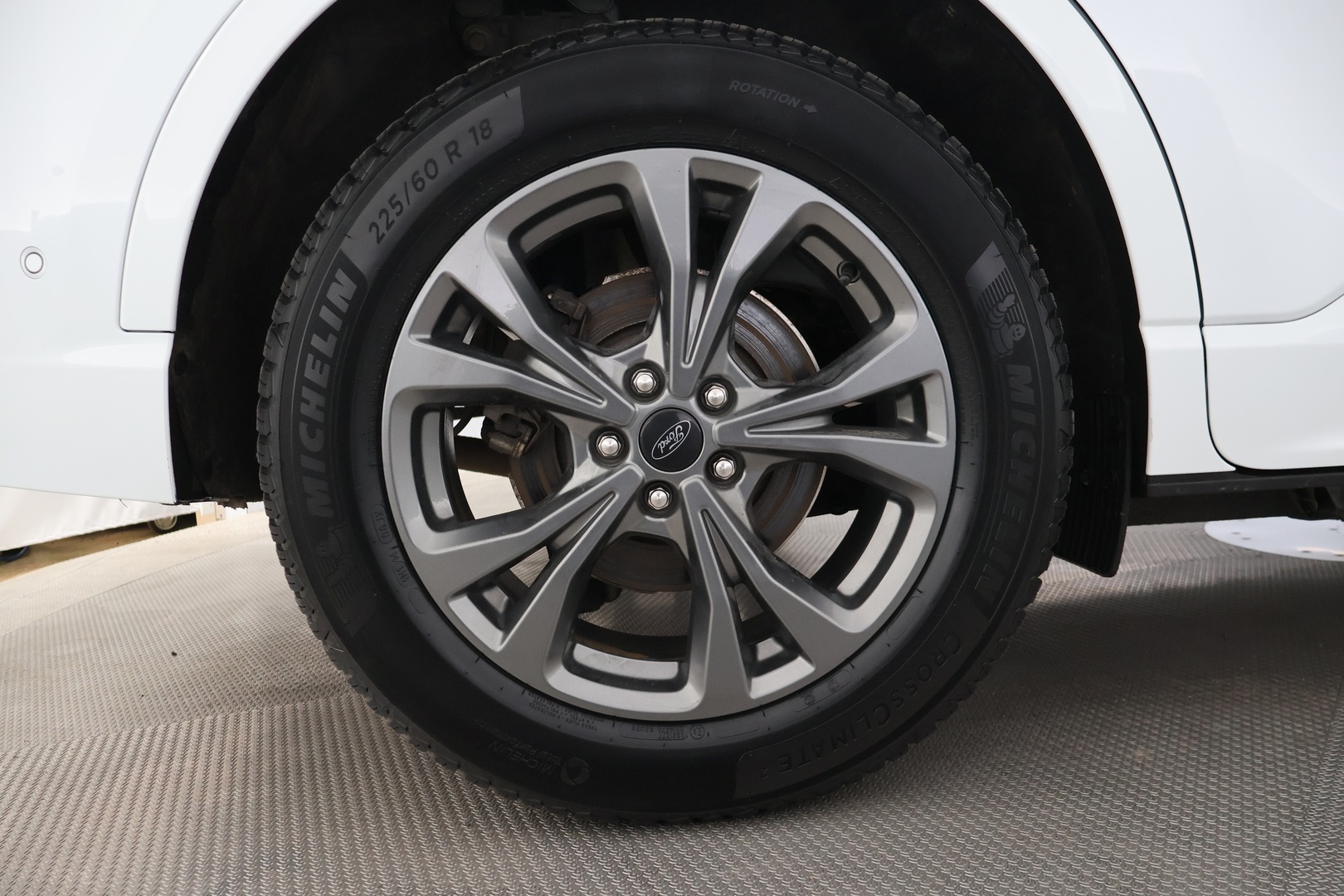 FORD Kuga 2023