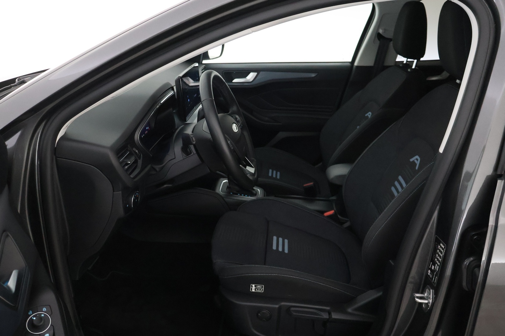 FORD FOCUS 22