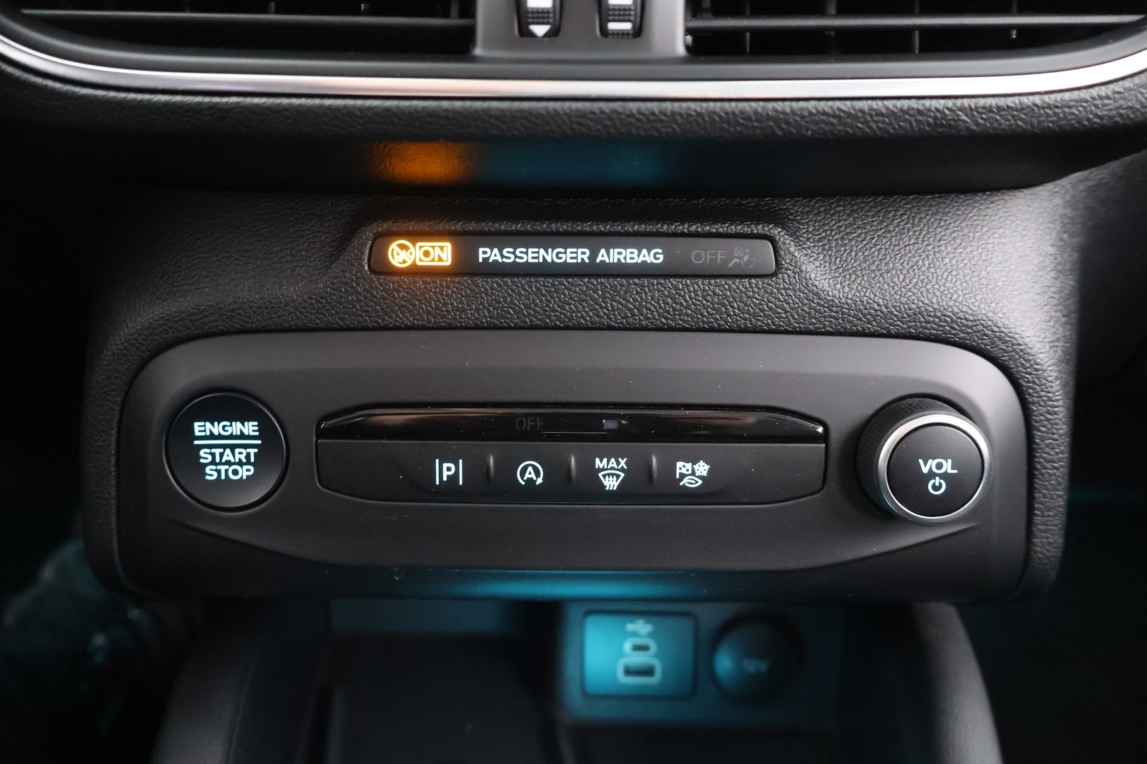 FORD FOCUS 40