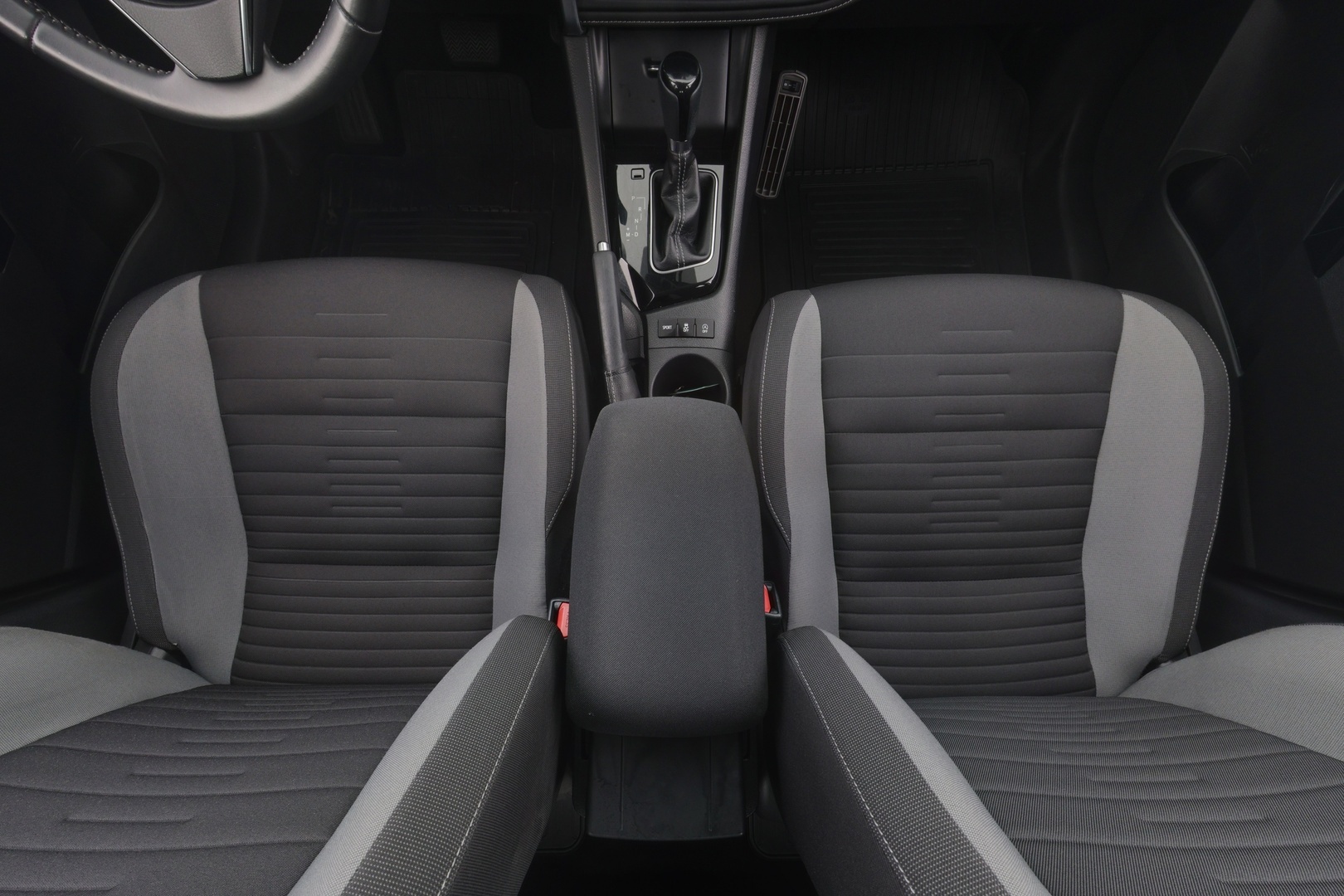 TOYOTA Auris 2017