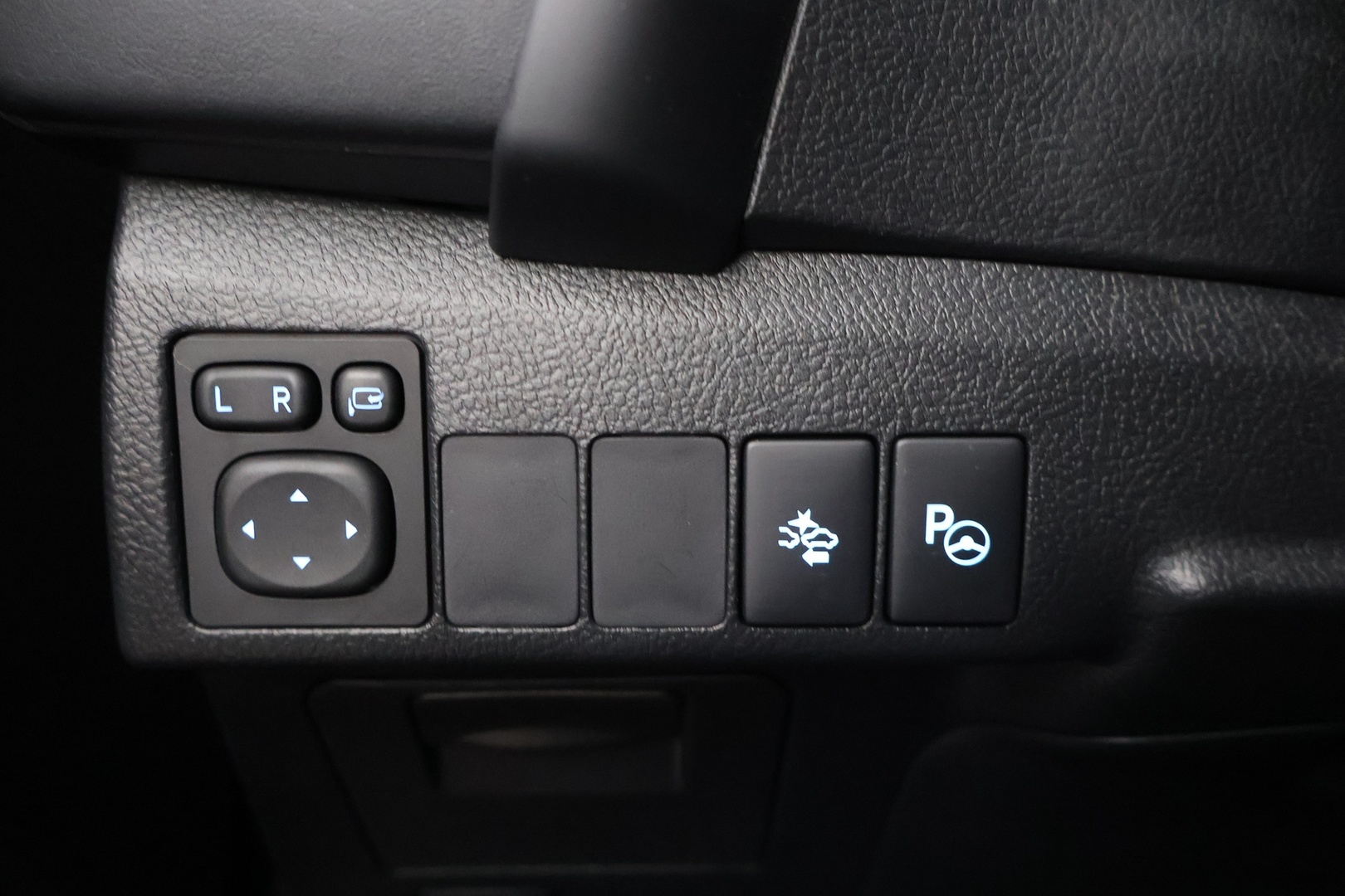 TOYOTA Auris 2017
