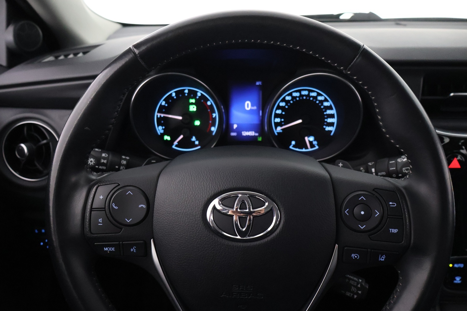 TOYOTA Auris 2017