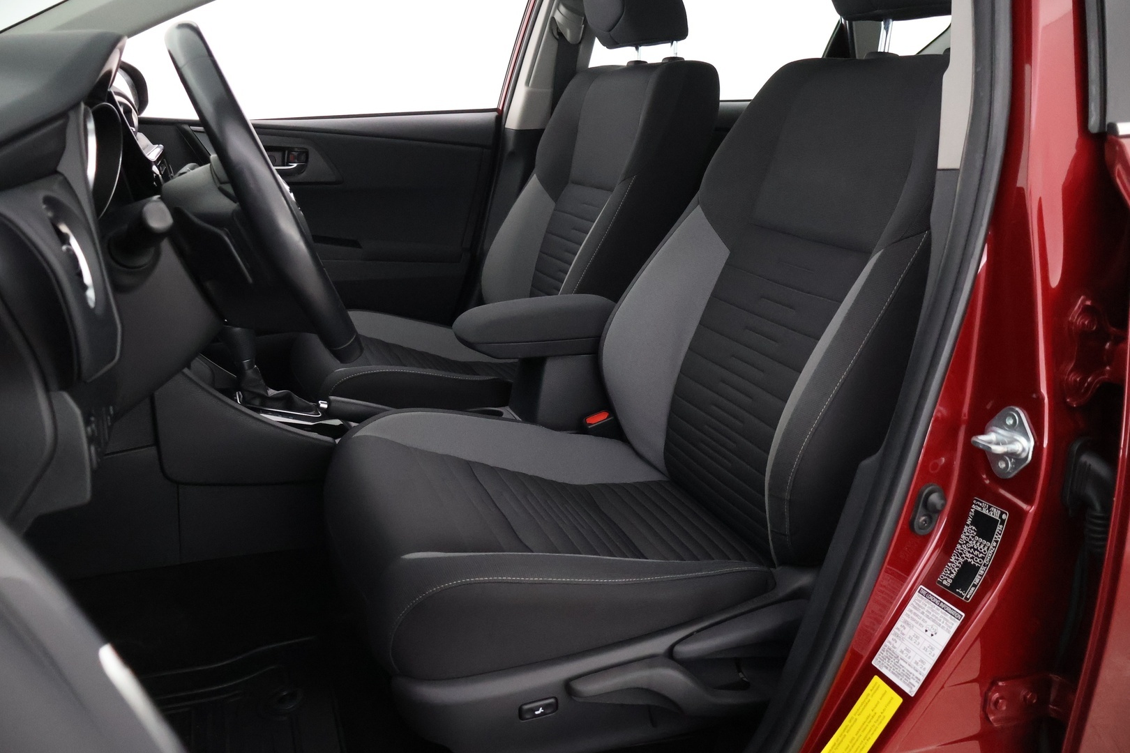 TOYOTA Auris 2017