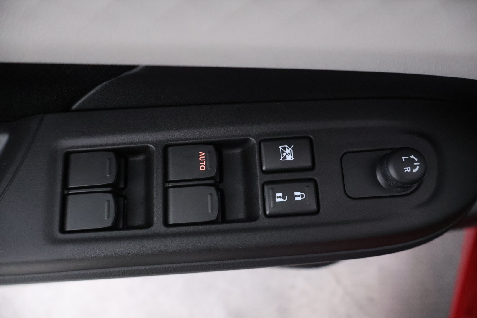 SUZUKI Swift 2025