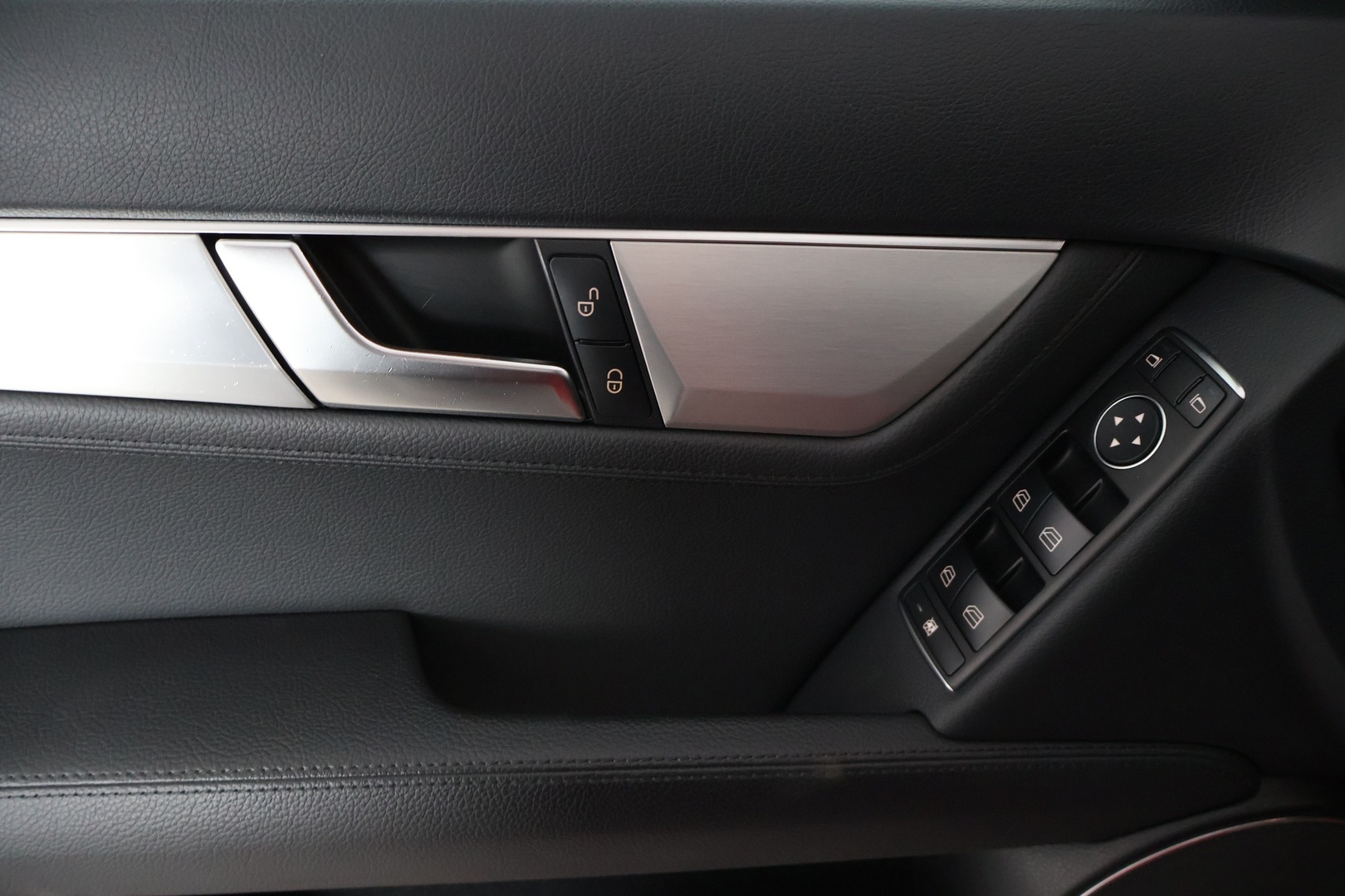 MERCEDES-BENZ C 2014
