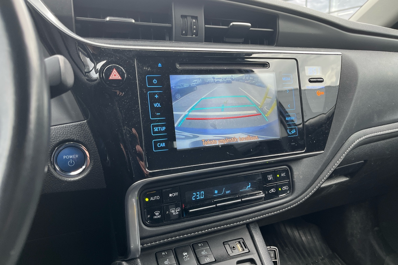 TOYOTA Auris 2017