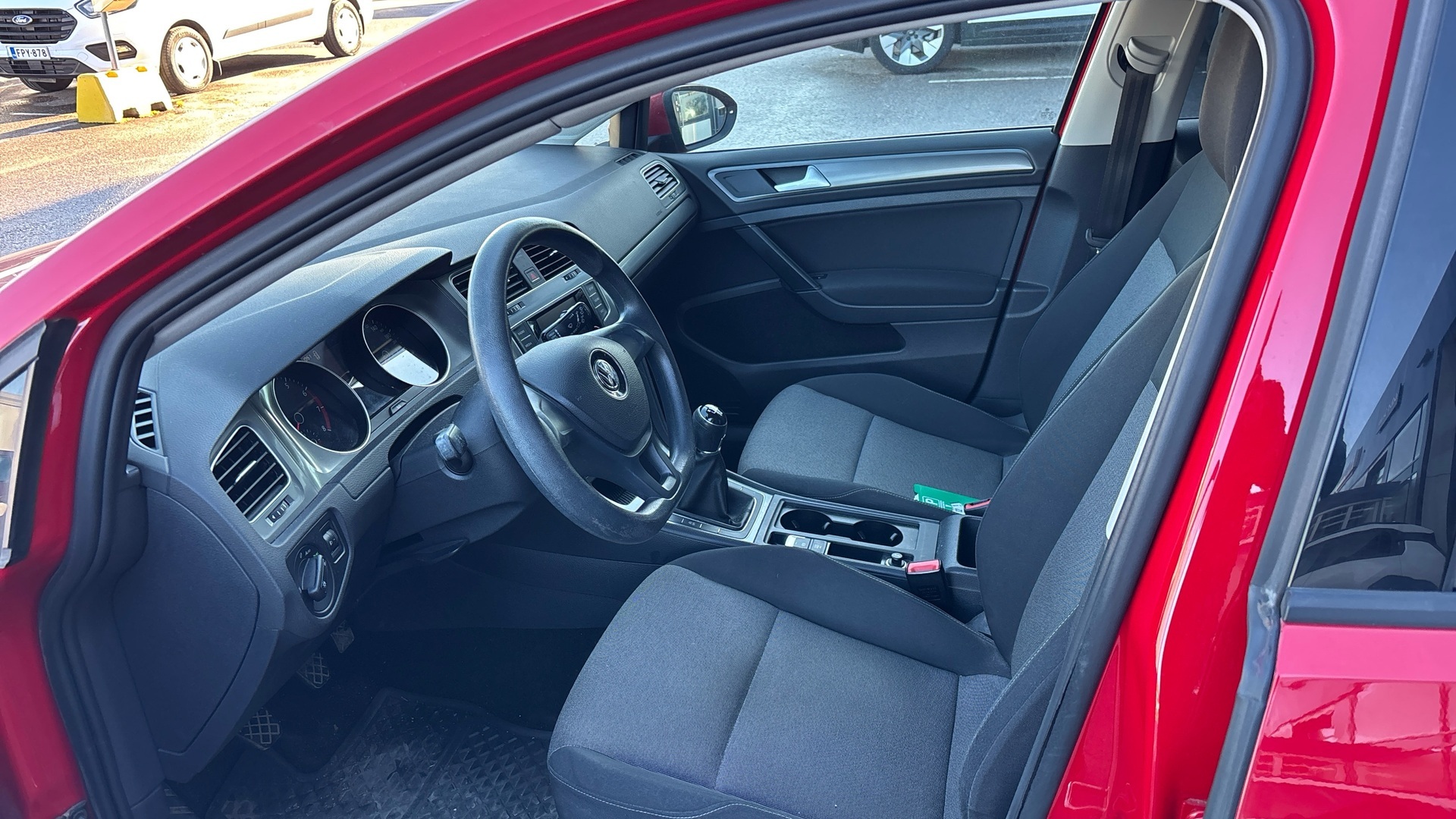 VOLKSWAGEN Golf 2015