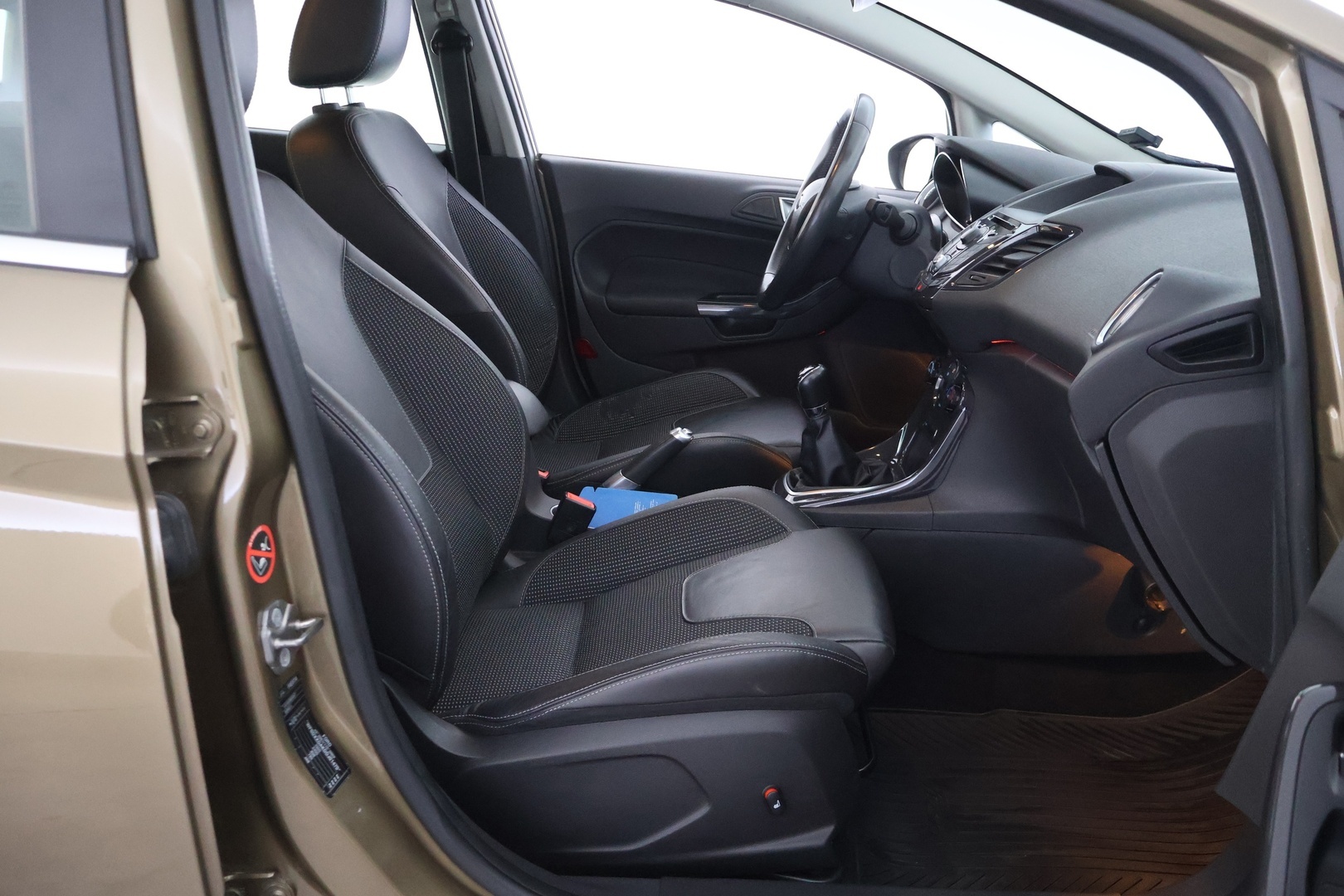 FORD Fiesta 2013