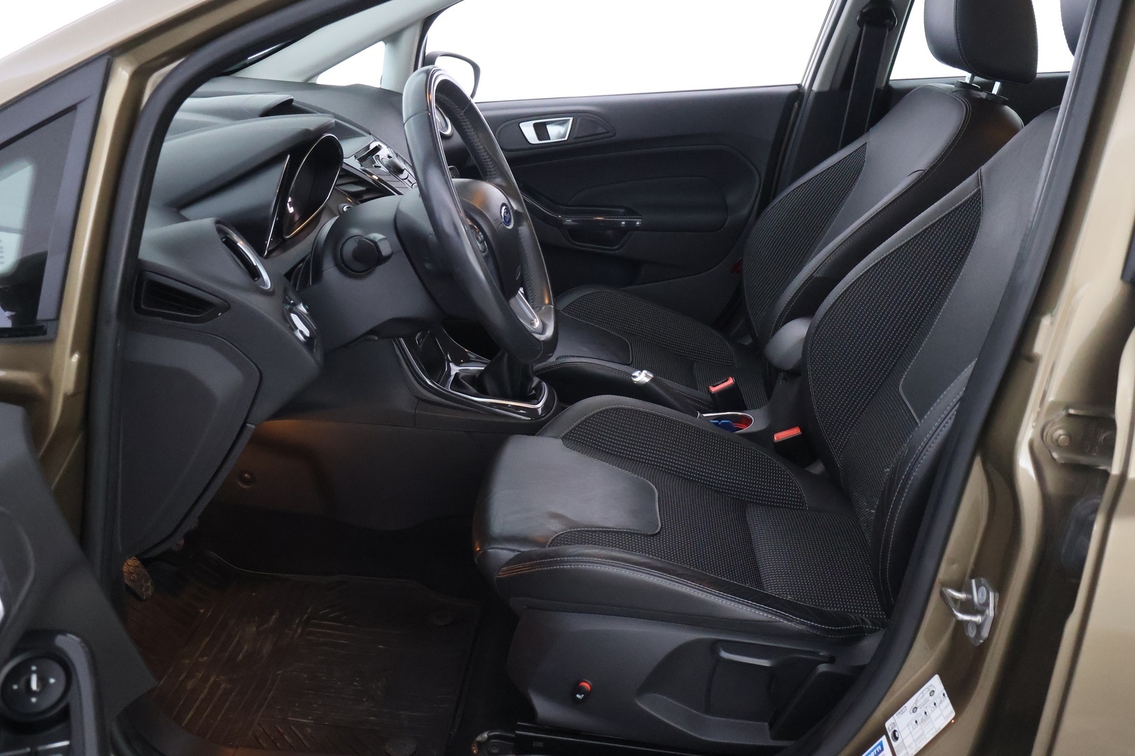 FORD Fiesta 2013