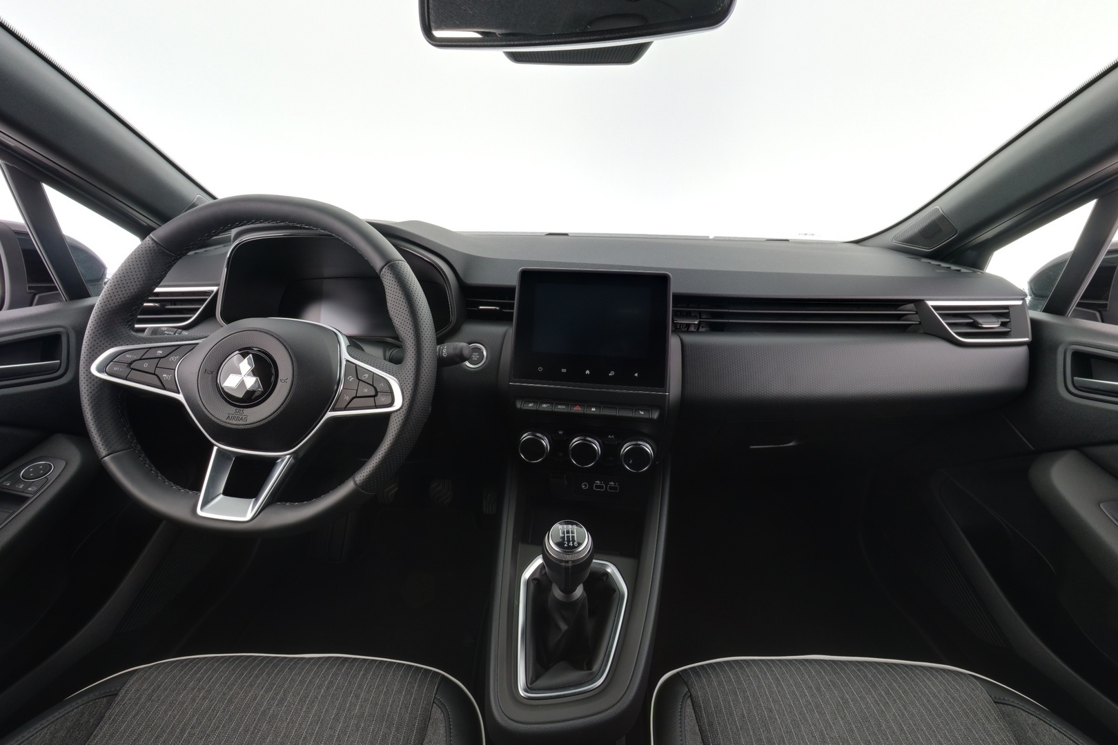 MITSUBISHI Colt 2024