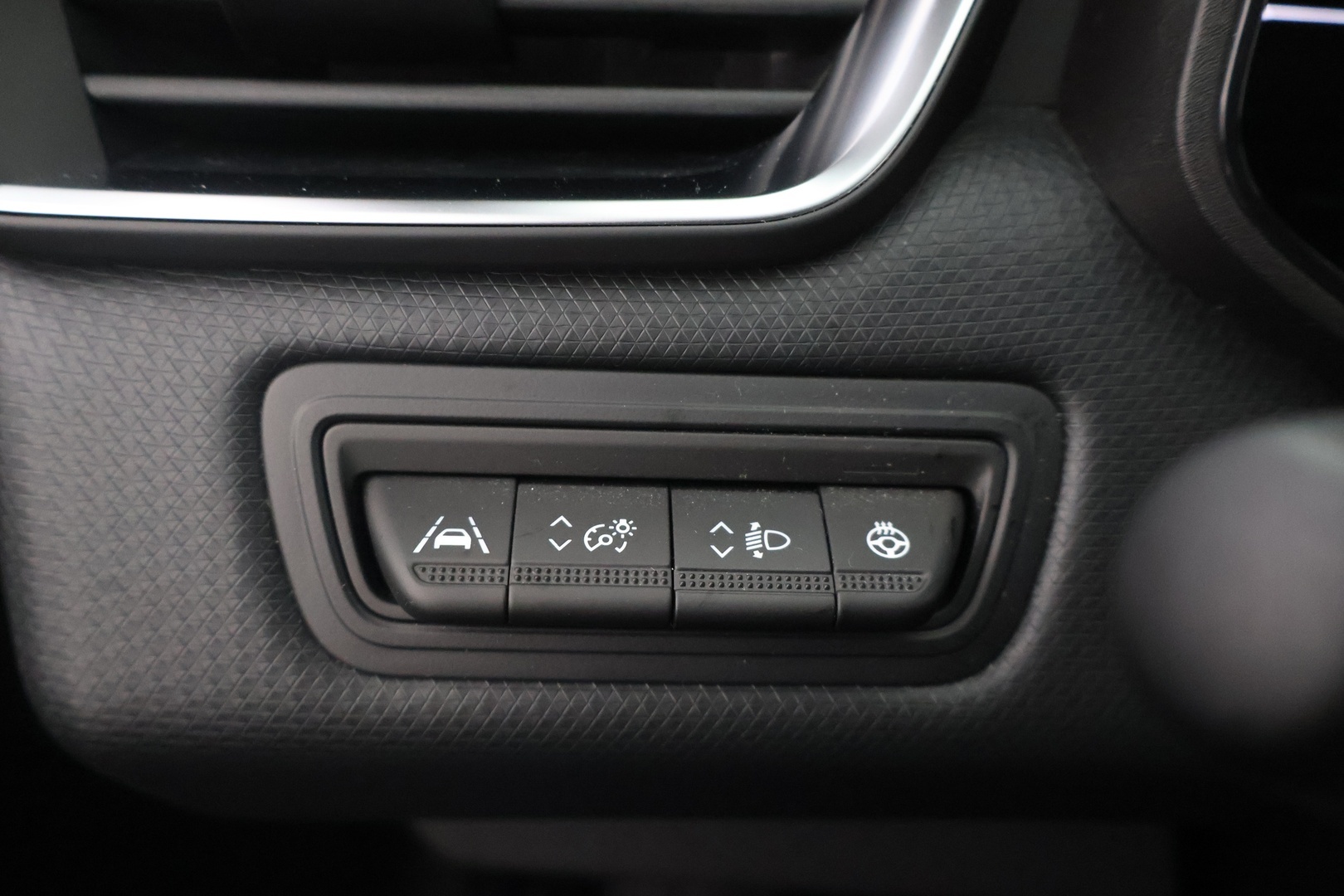 MITSUBISHI Colt 2024