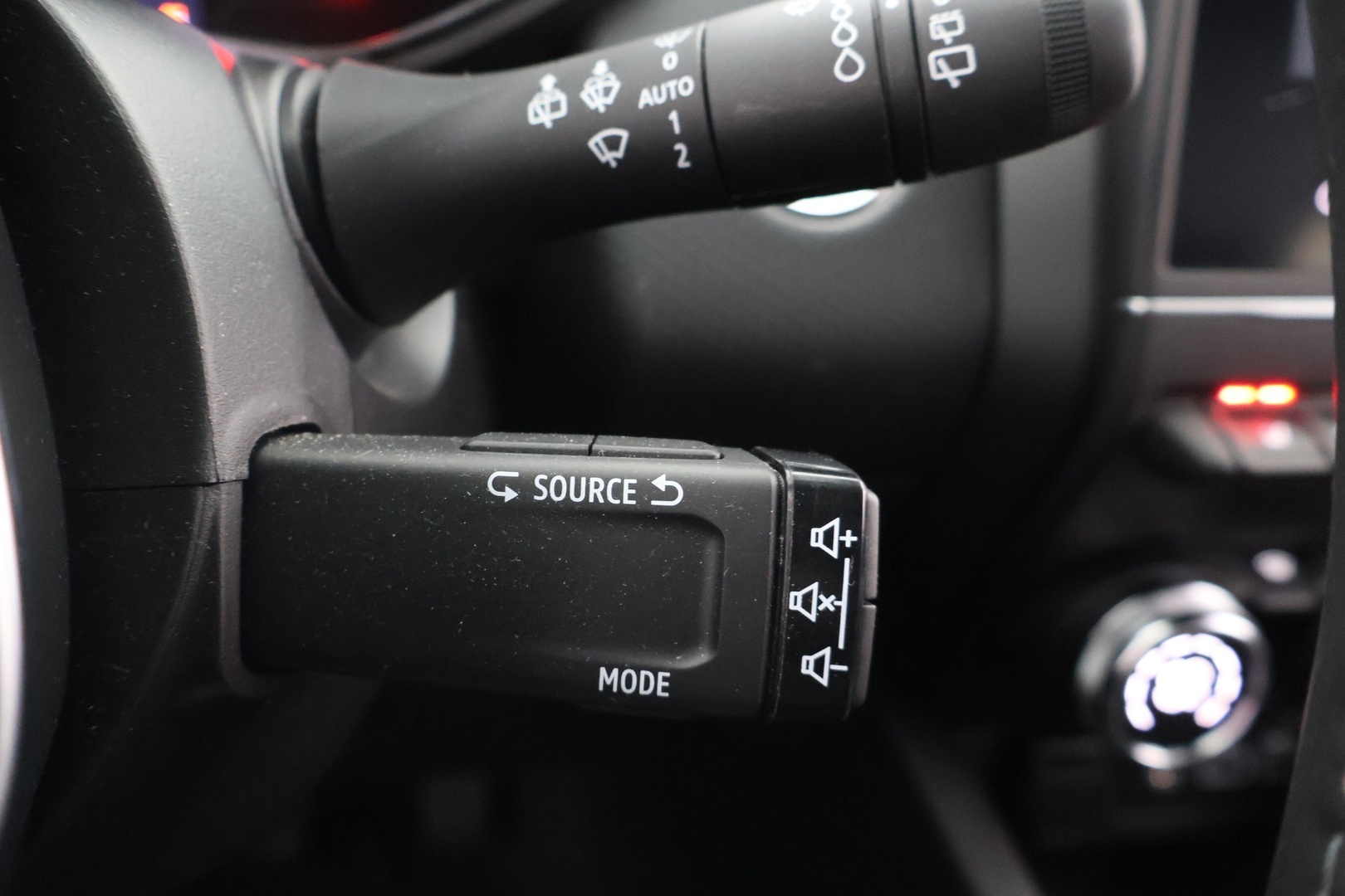 MITSUBISHI Colt 2024