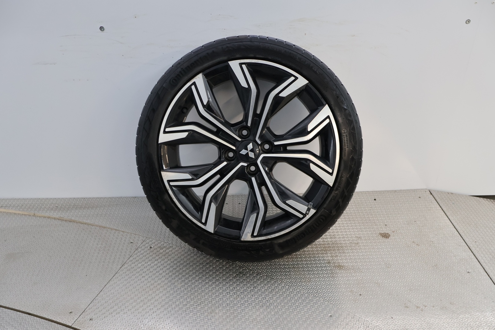 MITSUBISHI Colt 2024