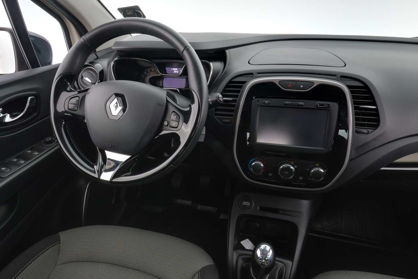 RENAULT Captur 2015