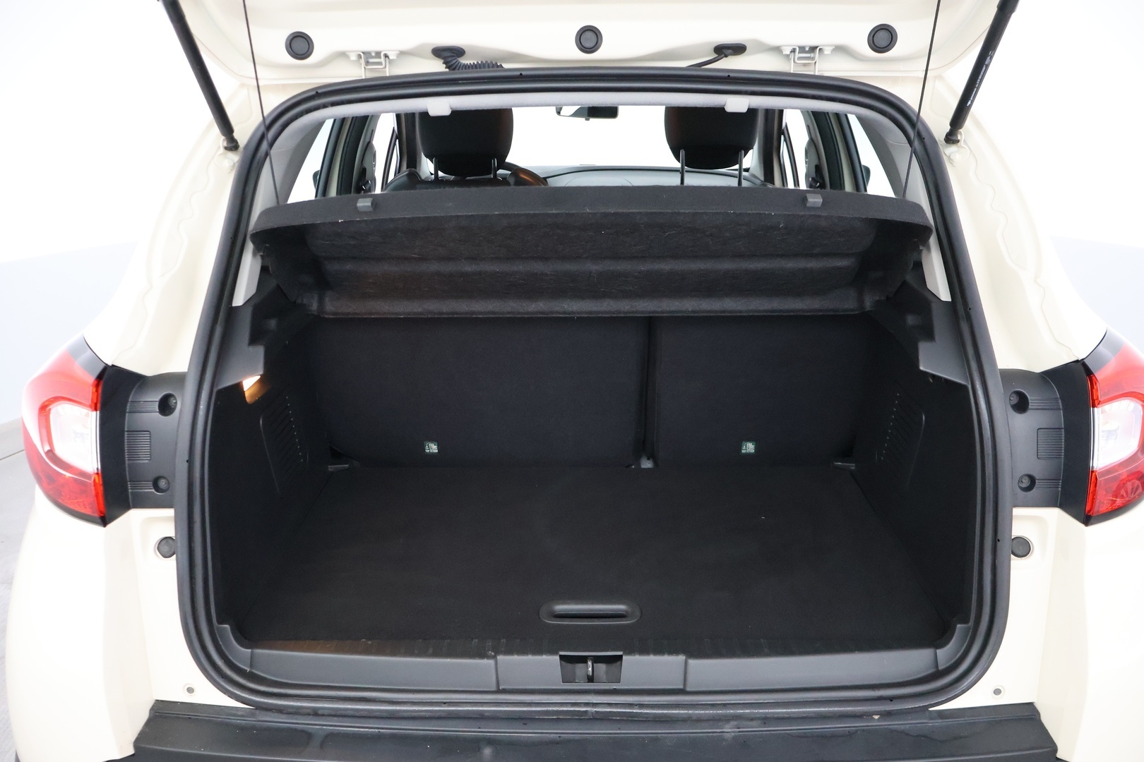 RENAULT Captur 2015