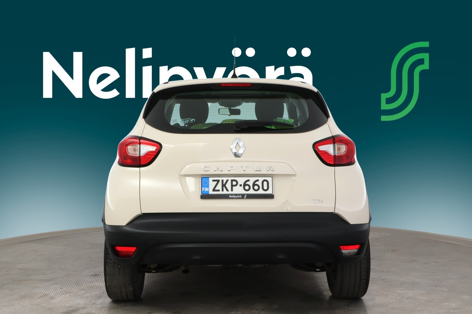RENAULT Captur 2015