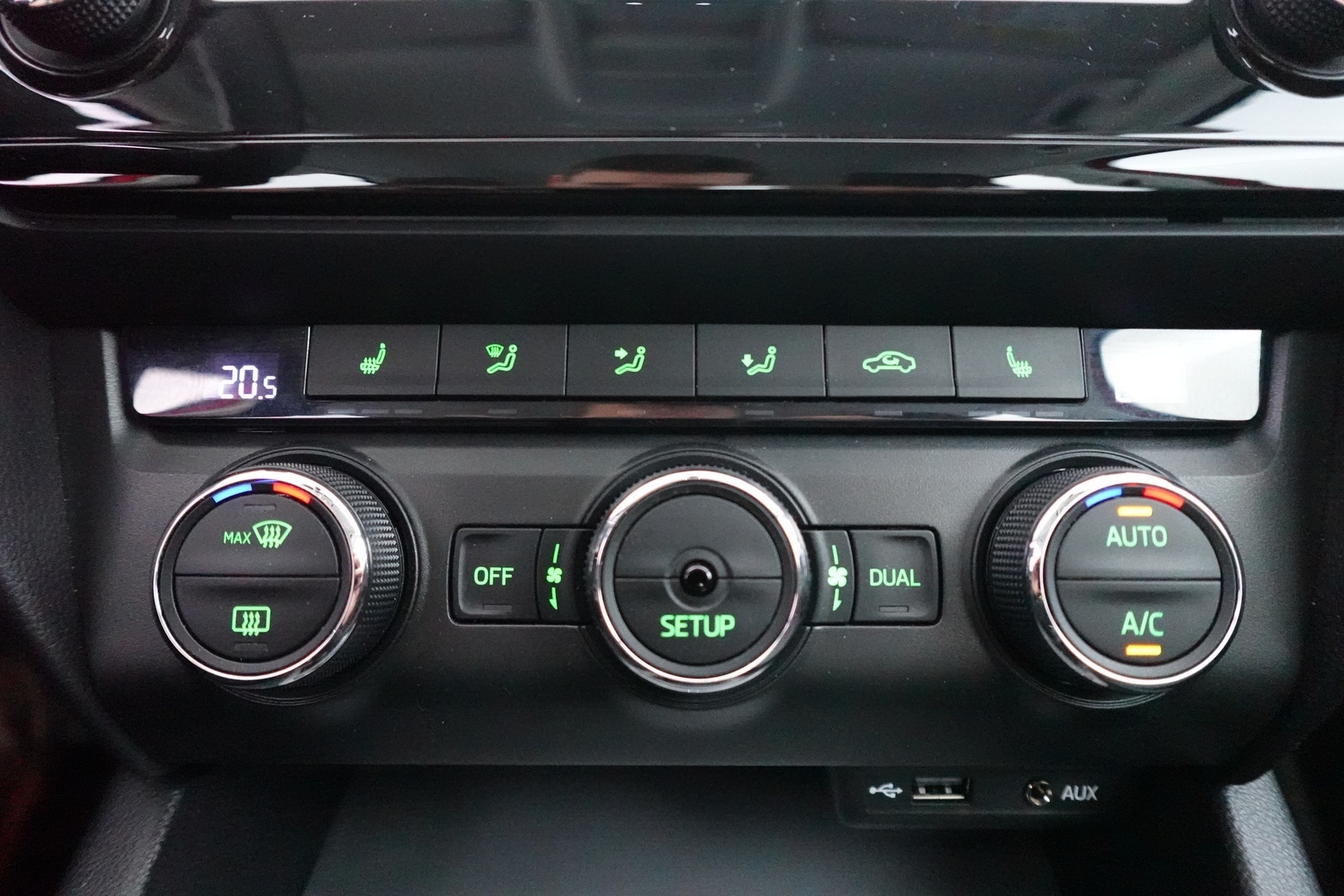 SKODA Octavia 2015