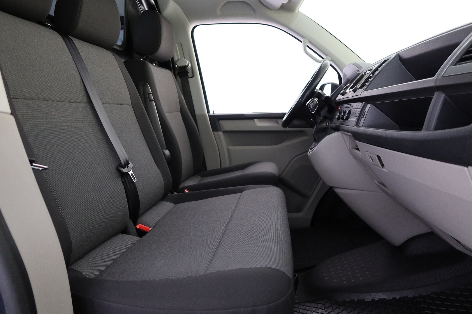 VOLKSWAGEN Transporter 2019