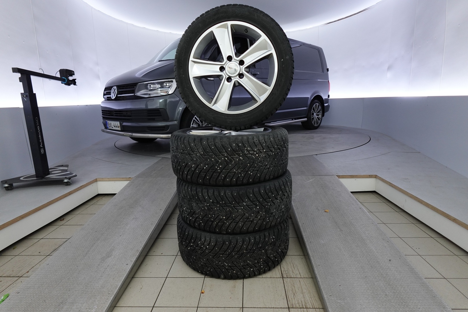 VOLKSWAGEN Transporter 14