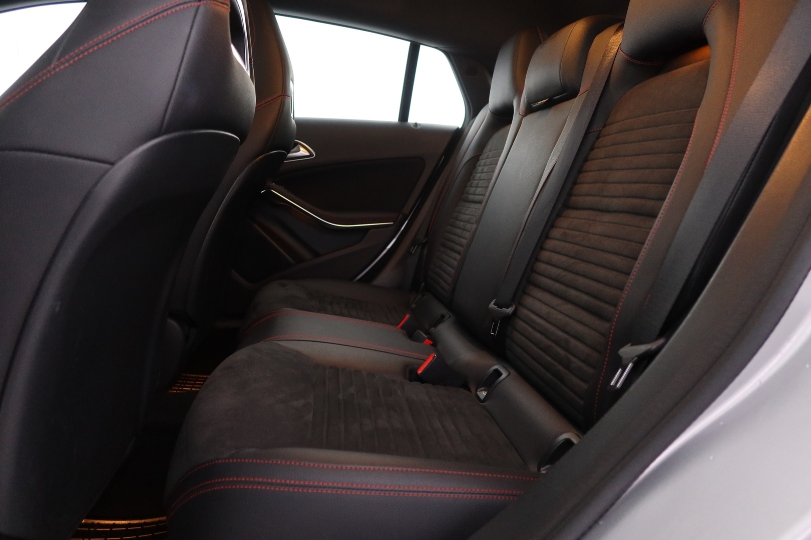 MERCEDES-BENZ CLA 2018