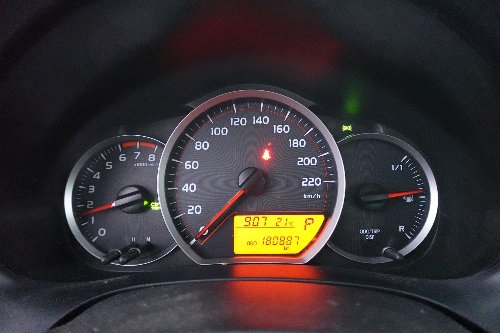 TOYOTA Yaris 2012