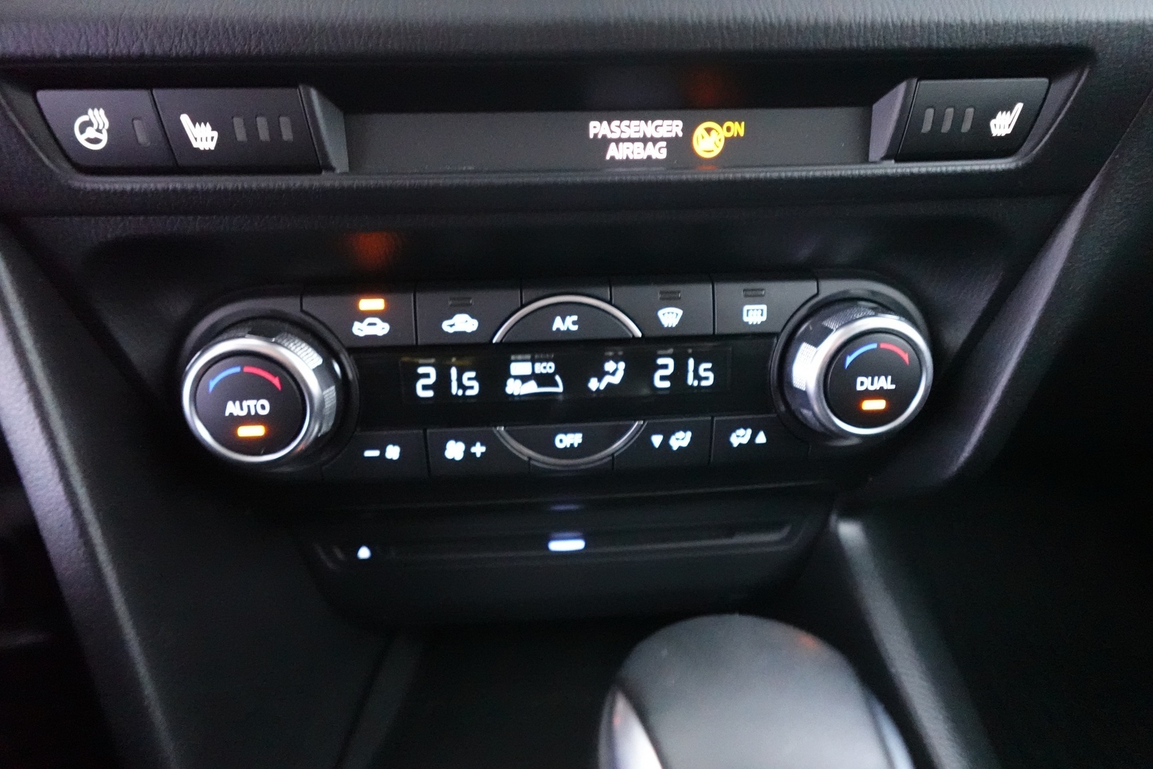 MAZDA 3 2018