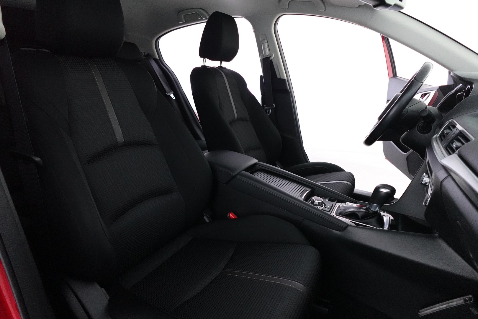MAZDA 3 2018