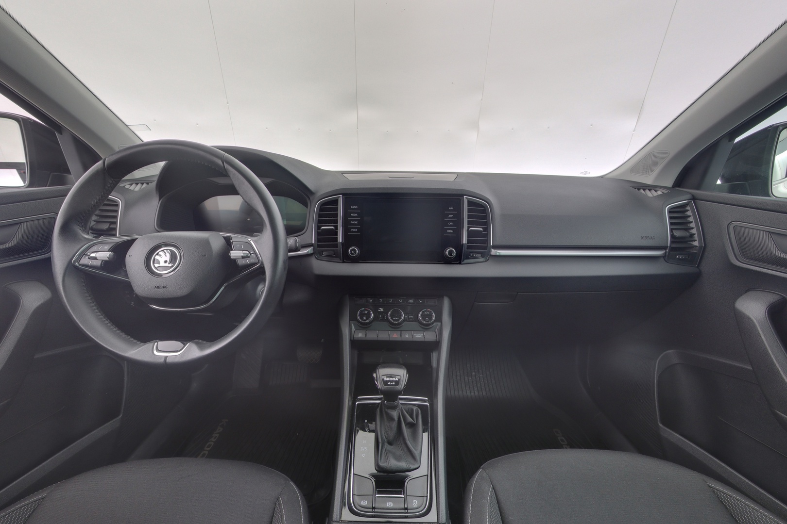 SKODA Karoq 2023