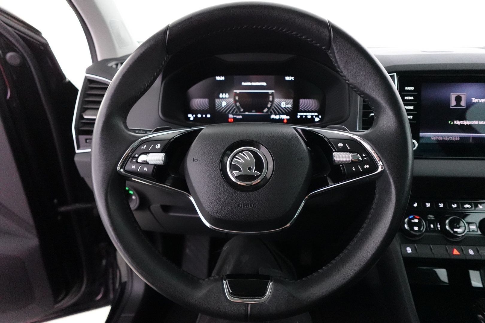 SKODA Karoq 2023