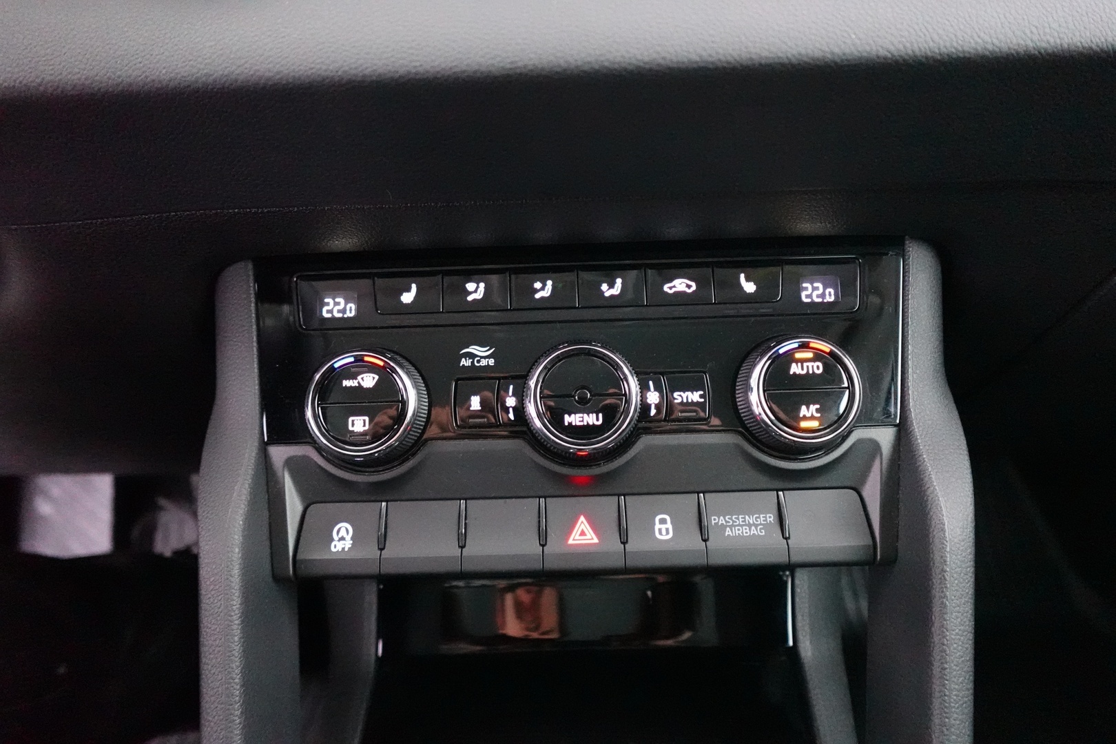 SKODA Karoq 2023