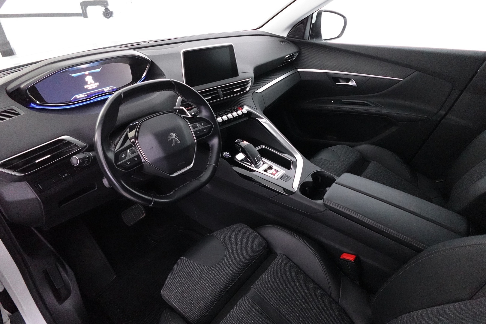 PEUGEOT 5008 2020