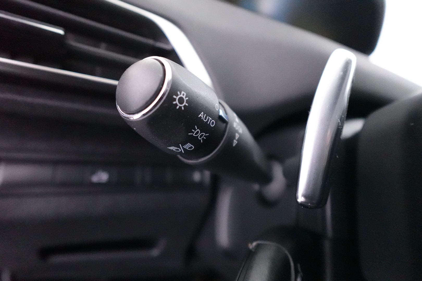 PEUGEOT 5008 2020