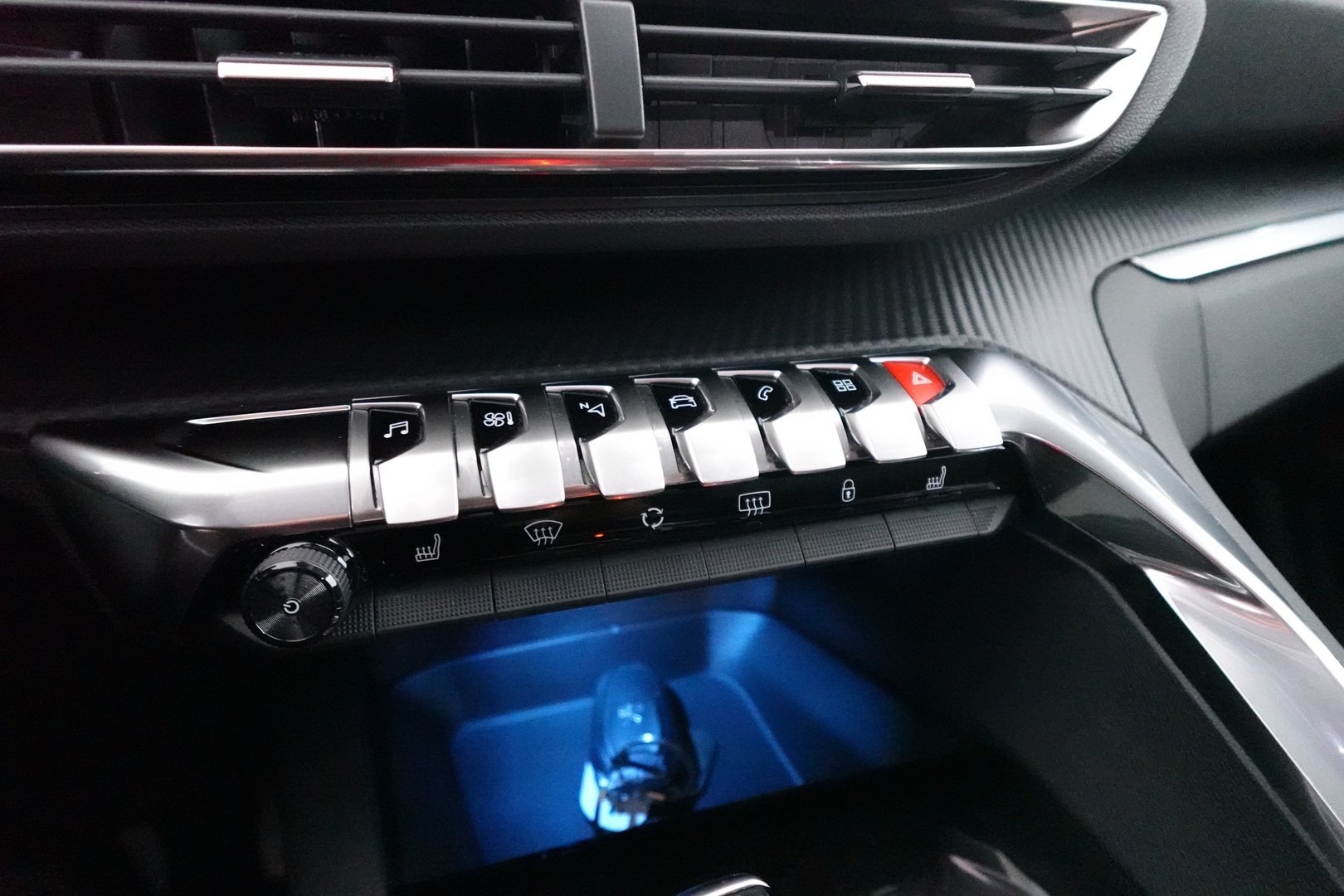PEUGEOT 5008 2020