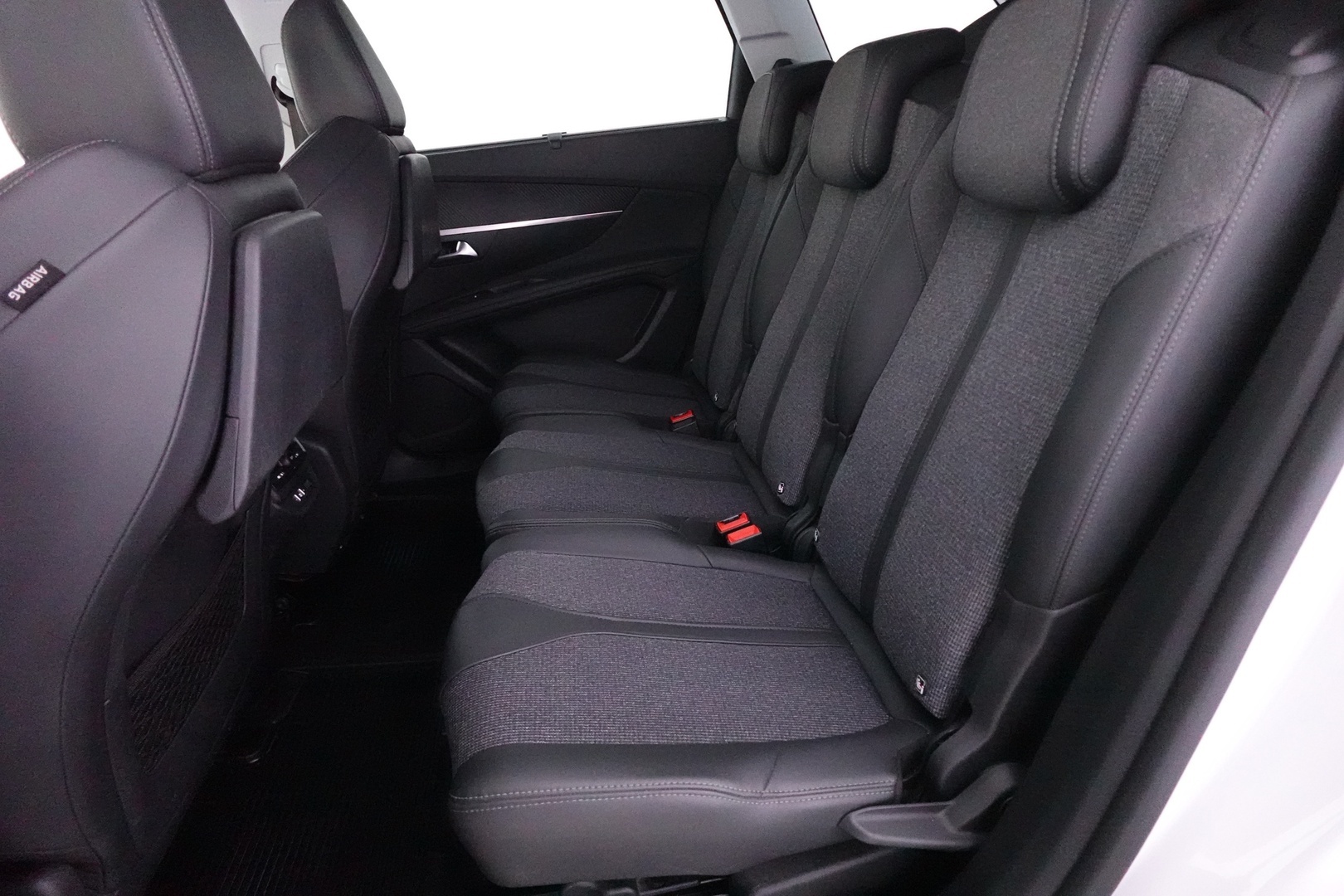 PEUGEOT 5008 2020