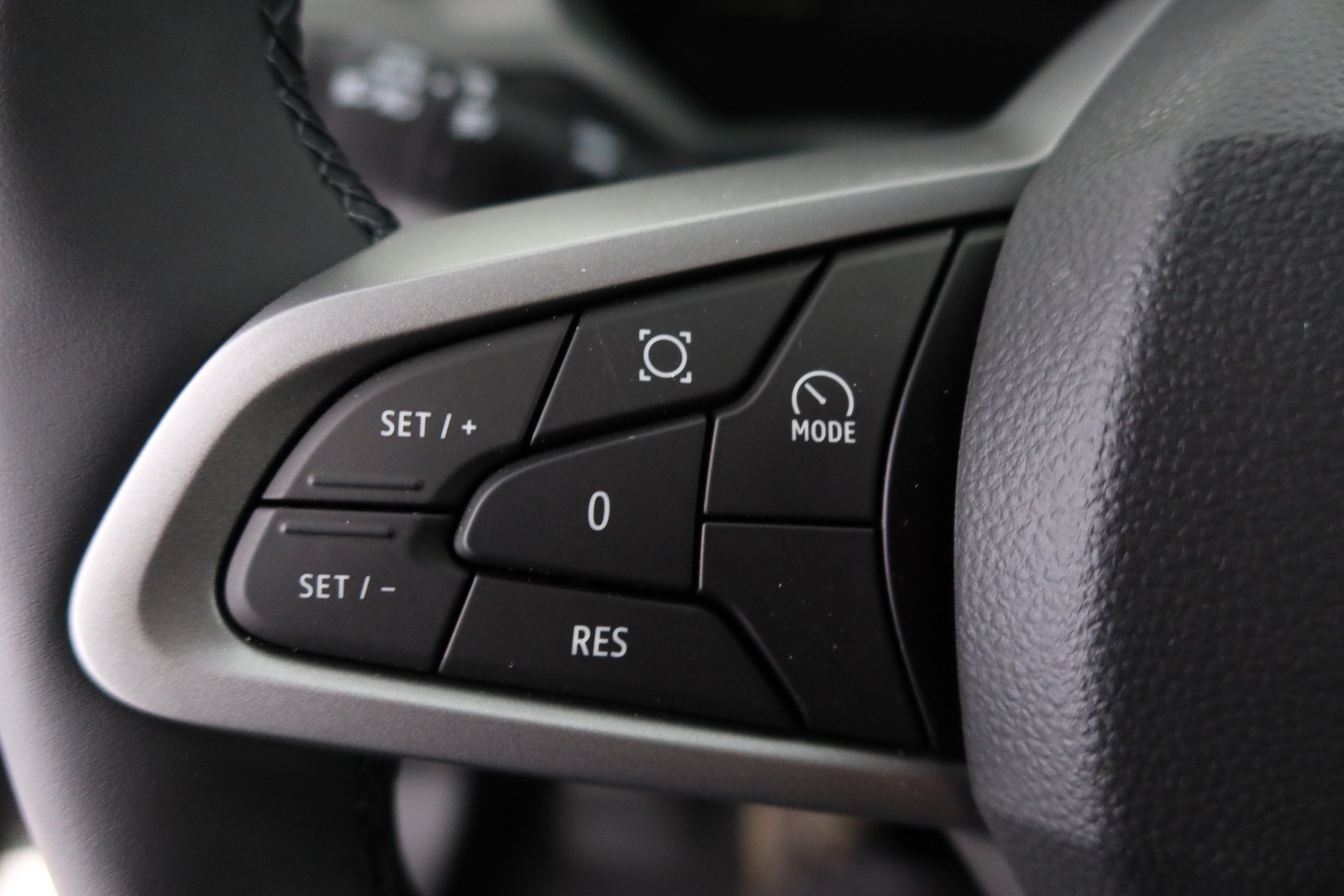 DACIA Duster 2025