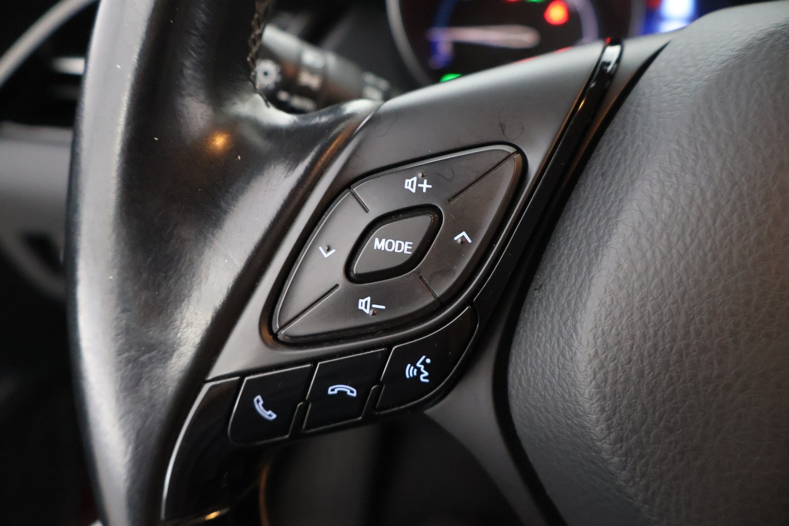 TOYOTA C-HR 2018