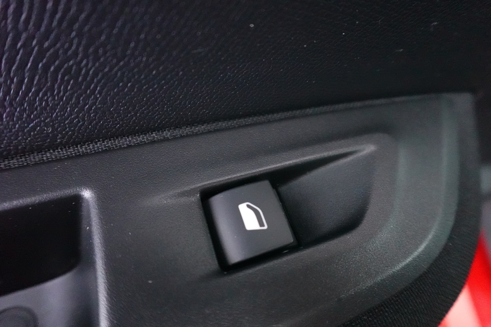 PEUGEOT 2008 2024