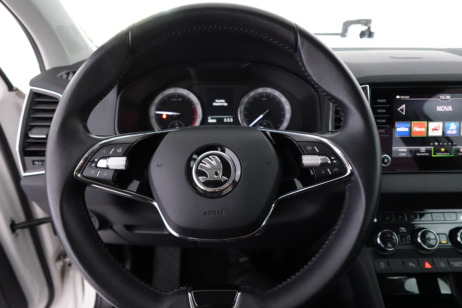 SKODA Karoq 18
