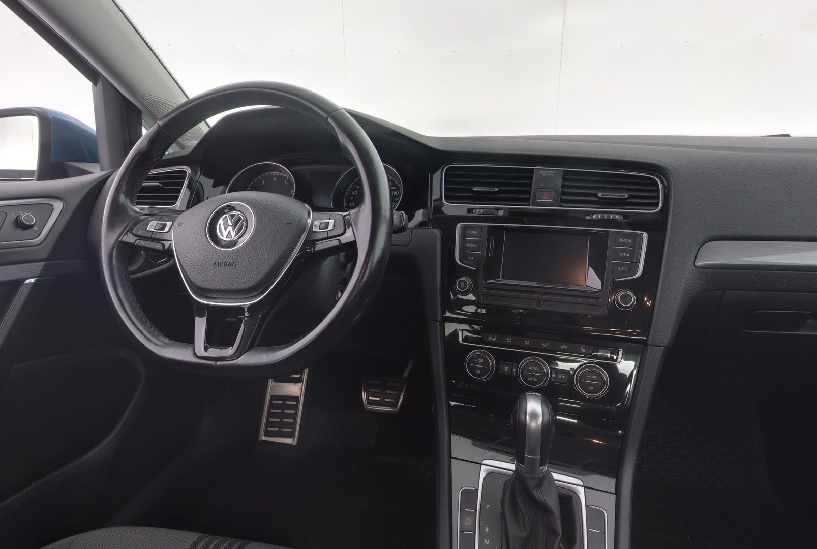 VOLKSWAGEN Golf 2017