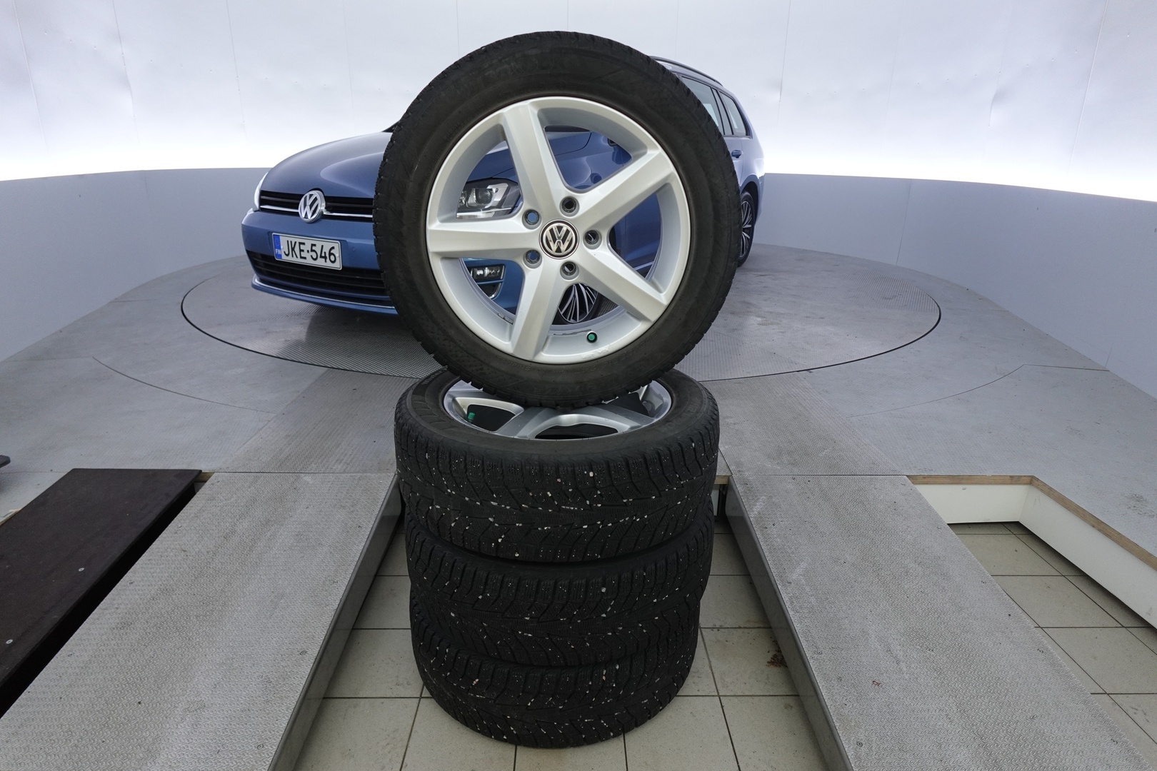 VOLKSWAGEN Golf 2017