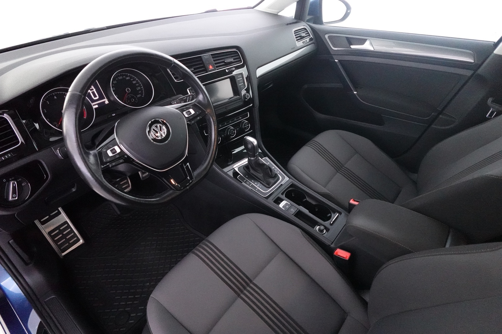 VOLKSWAGEN Golf 2017
