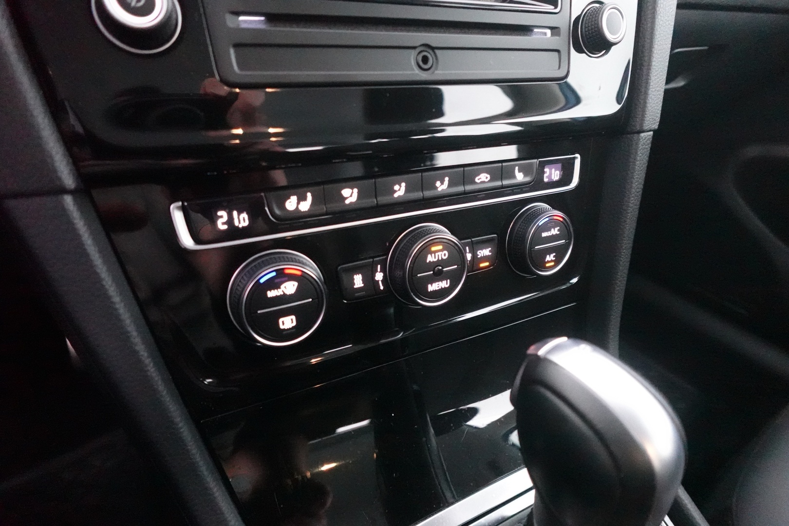 VOLKSWAGEN Golf 2017