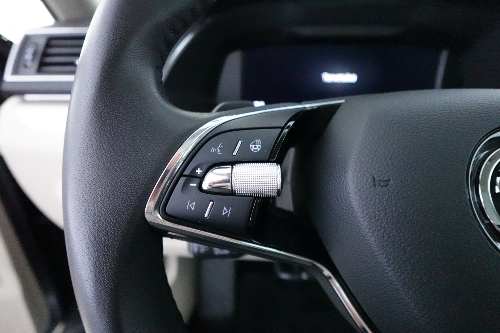 SKODA Superb 19