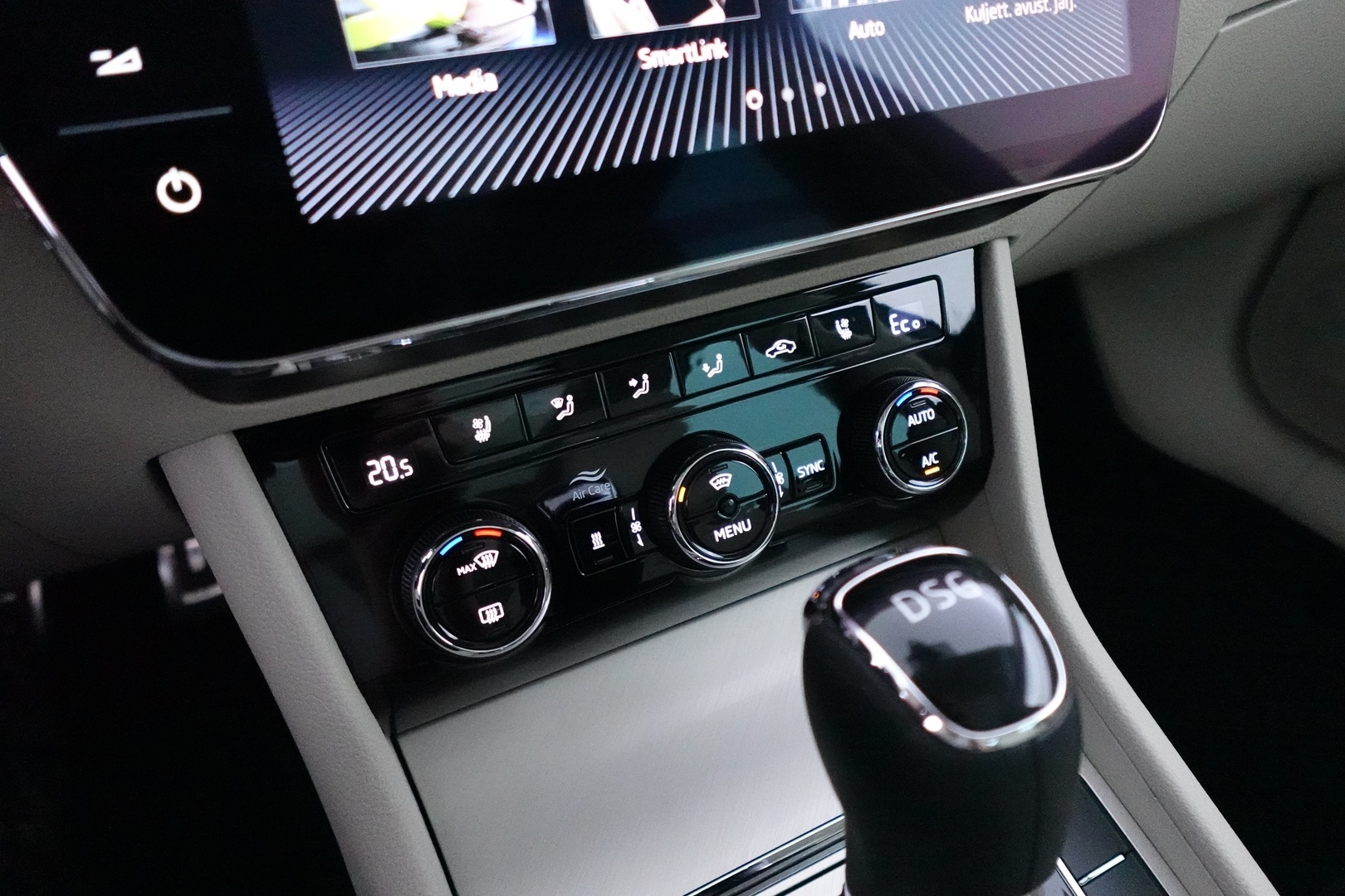 SKODA Superb 22