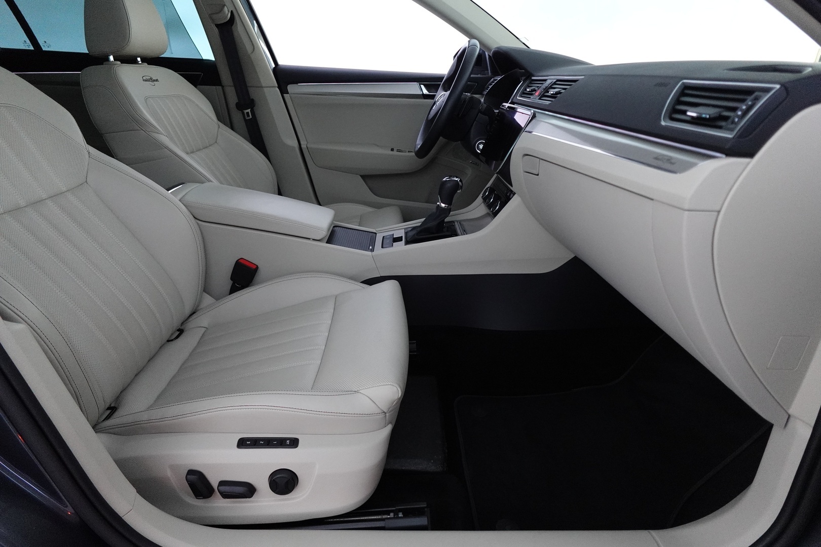 SKODA Superb 42
