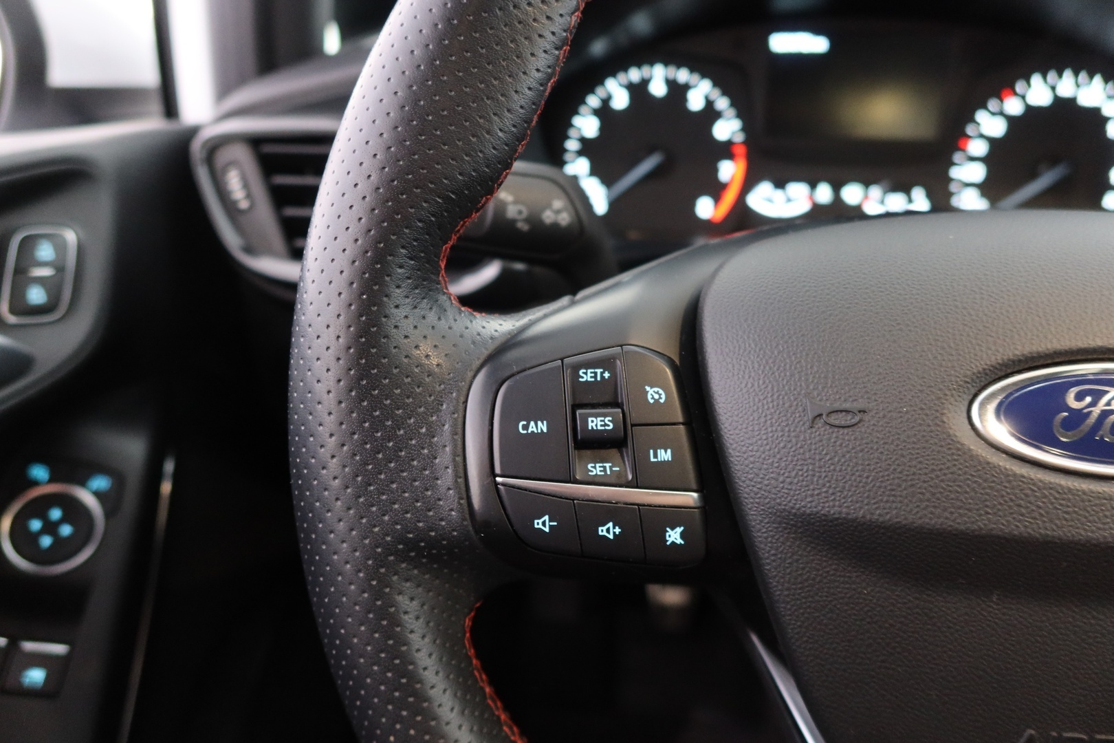 FORD FIESTA VAN 2021