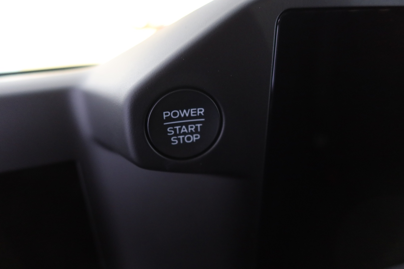 FORD TRANSIT CUSTOM 18